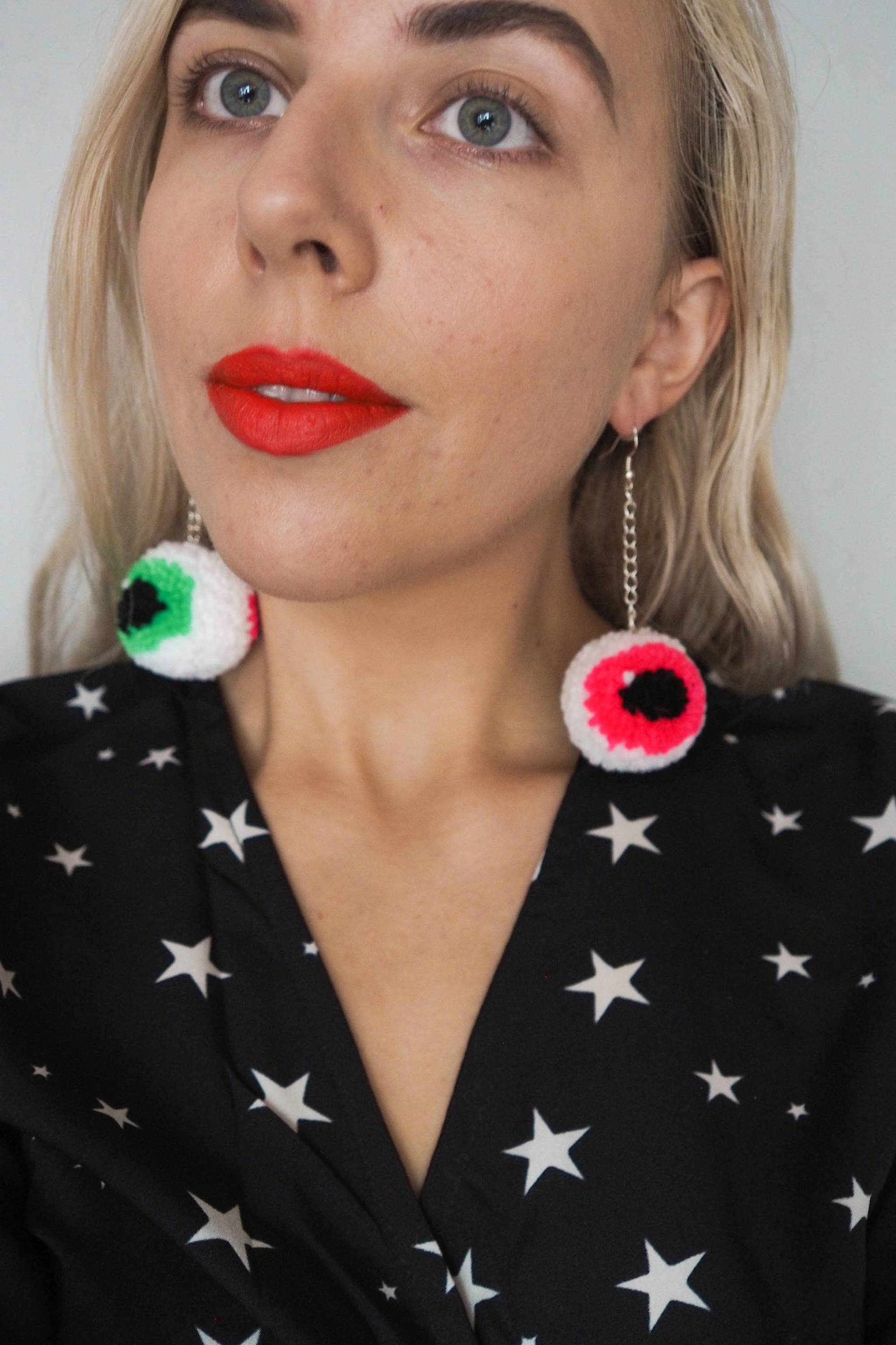 Halloween Augapfel Pom Ohrringe - Lustige Statement Schmuck & Weihnachtsgeschenk Idee Halloween Augapfel Pom Ohrringe - Lustige Statement Schmuck & Weihnachtsgeschenk Idee von FatPomPoms