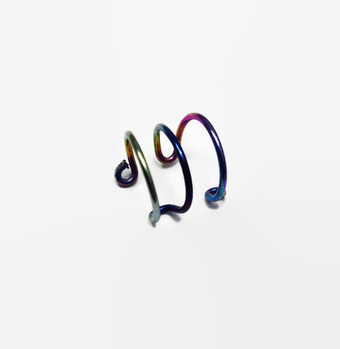 Pfau Niobium Triple Ear Cuff Clip-On Helix Schmuck von FauxFerocity