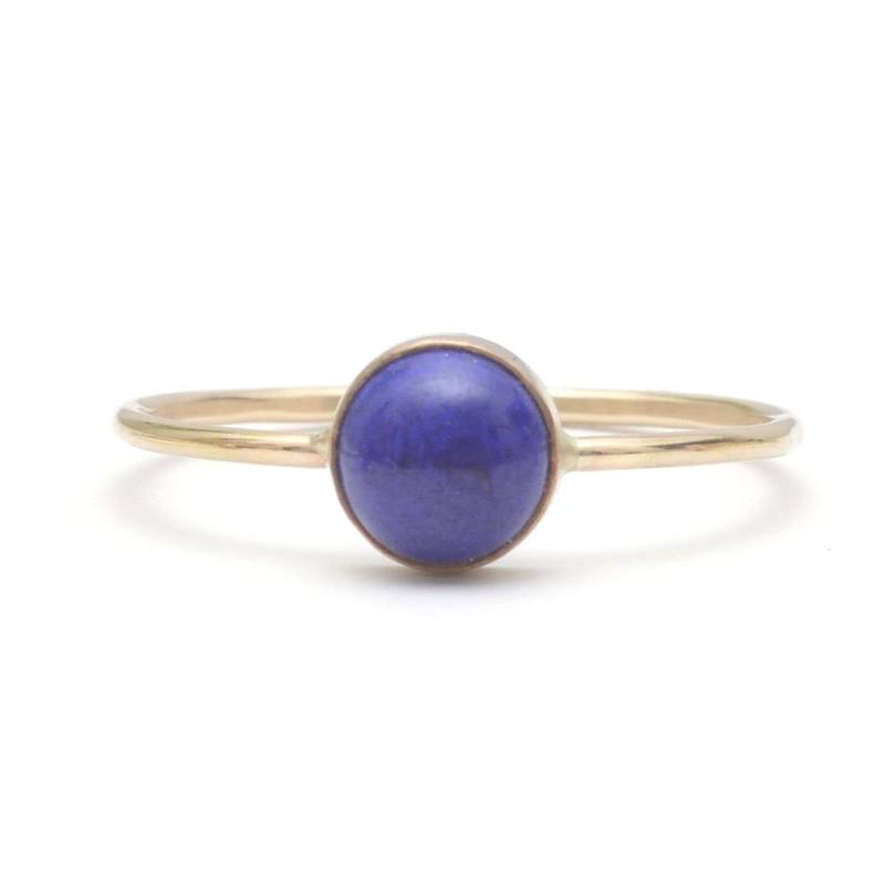 Blauen Lapis-Ring, Blau Solitär, Edelstein-Ring, Rechte Handring, Zarter Goldring, Und Gold, 6mm-stein-Ring - Lapis Gummibärchen Ring von FavorJewelry