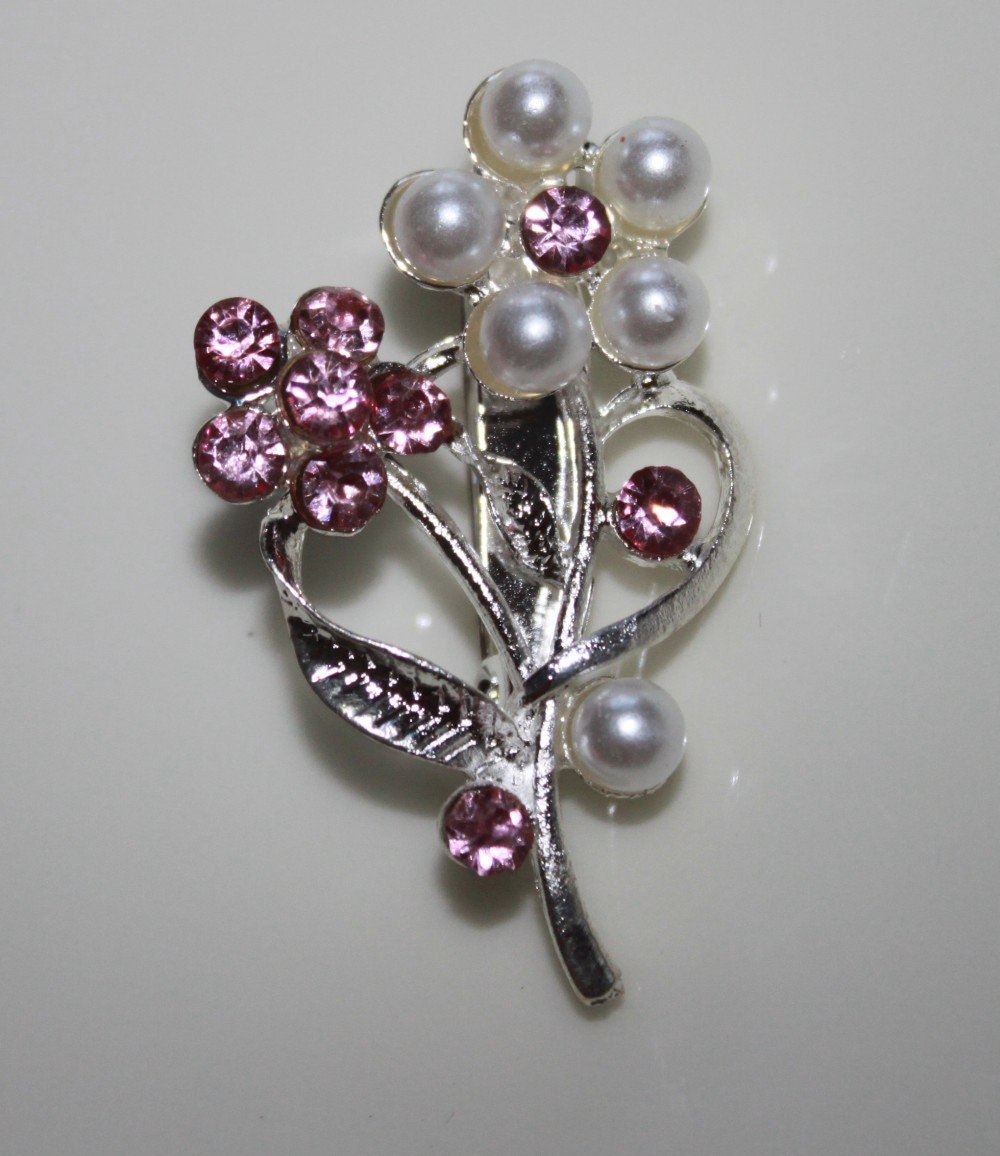 Silber Pink Daisy Strass Brosche - Set Von 6 Silber Pink Daisy Strass Brosche - Set Von 6 von Favoronlinehandmade