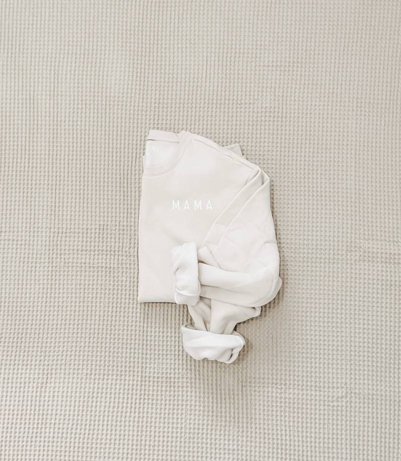 Mama Taupe Crew von Fawnclothingco