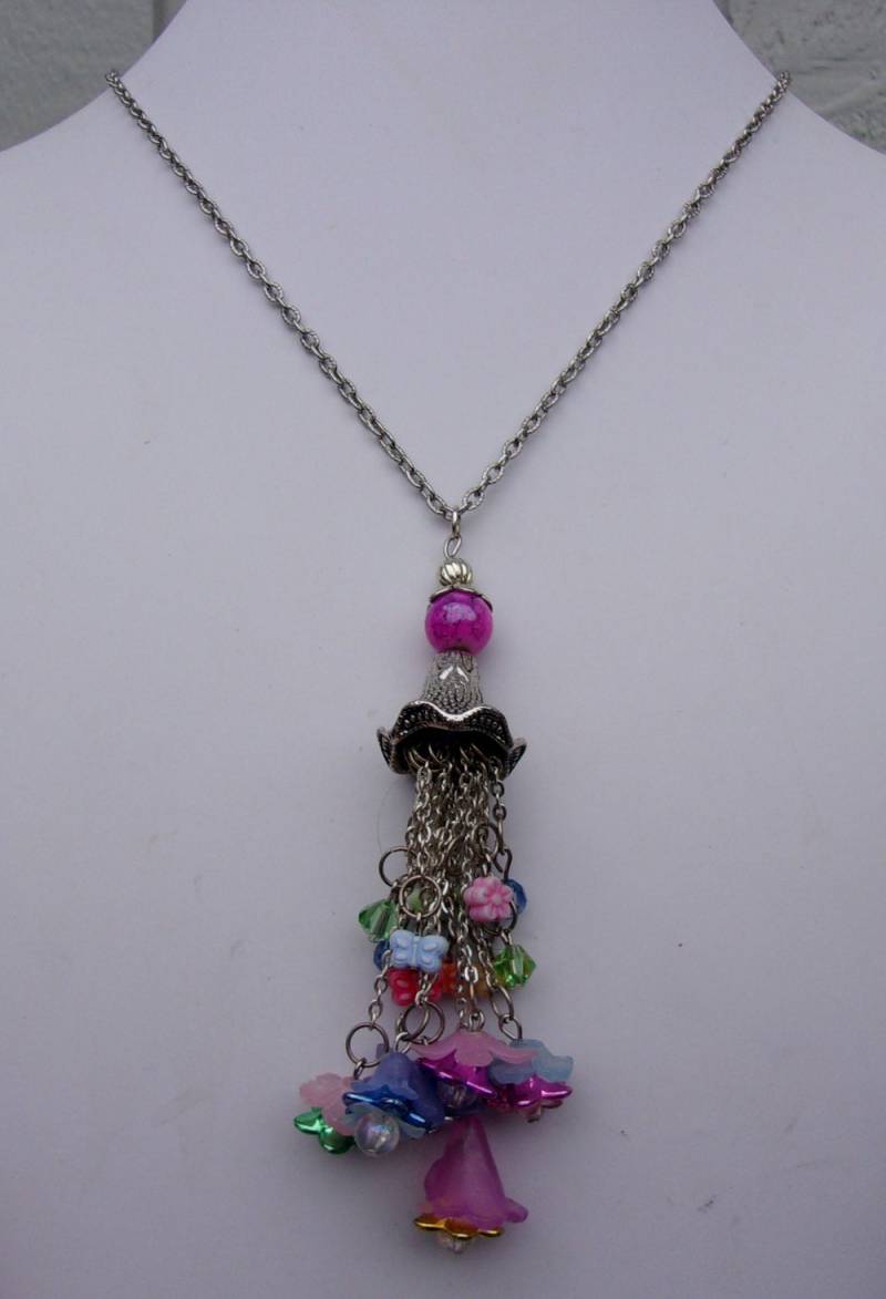 Fairy Garden Quasten-Halskette - Unikat Fairy Garden Quasten-Halskette - Unikat von FayelonHandmade