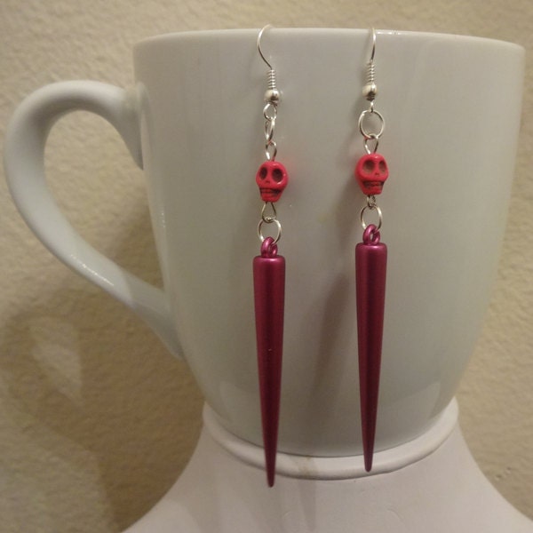 Heiße Rosa Große Spike Und Schädel Baumeln Ohrringe Heiße Rosa Große Spike Und Schädel Baumeln Ohrringe von FayelonHandmade
