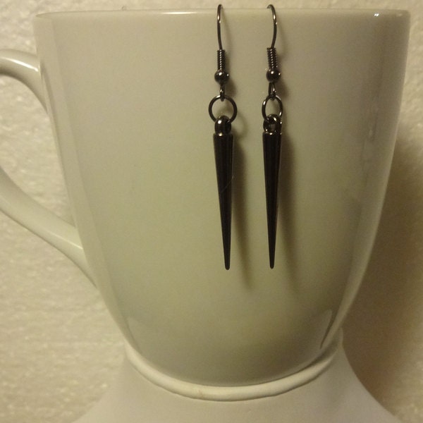 Mittelgroße Oder Große Spike-Ohrringe in Silber, Gold, Gunmetal Schwarz Mittelgroße Oder Große Spike-Ohrringe in Silber, Gold, Gunmetal Schwarz von FayelonHandmade