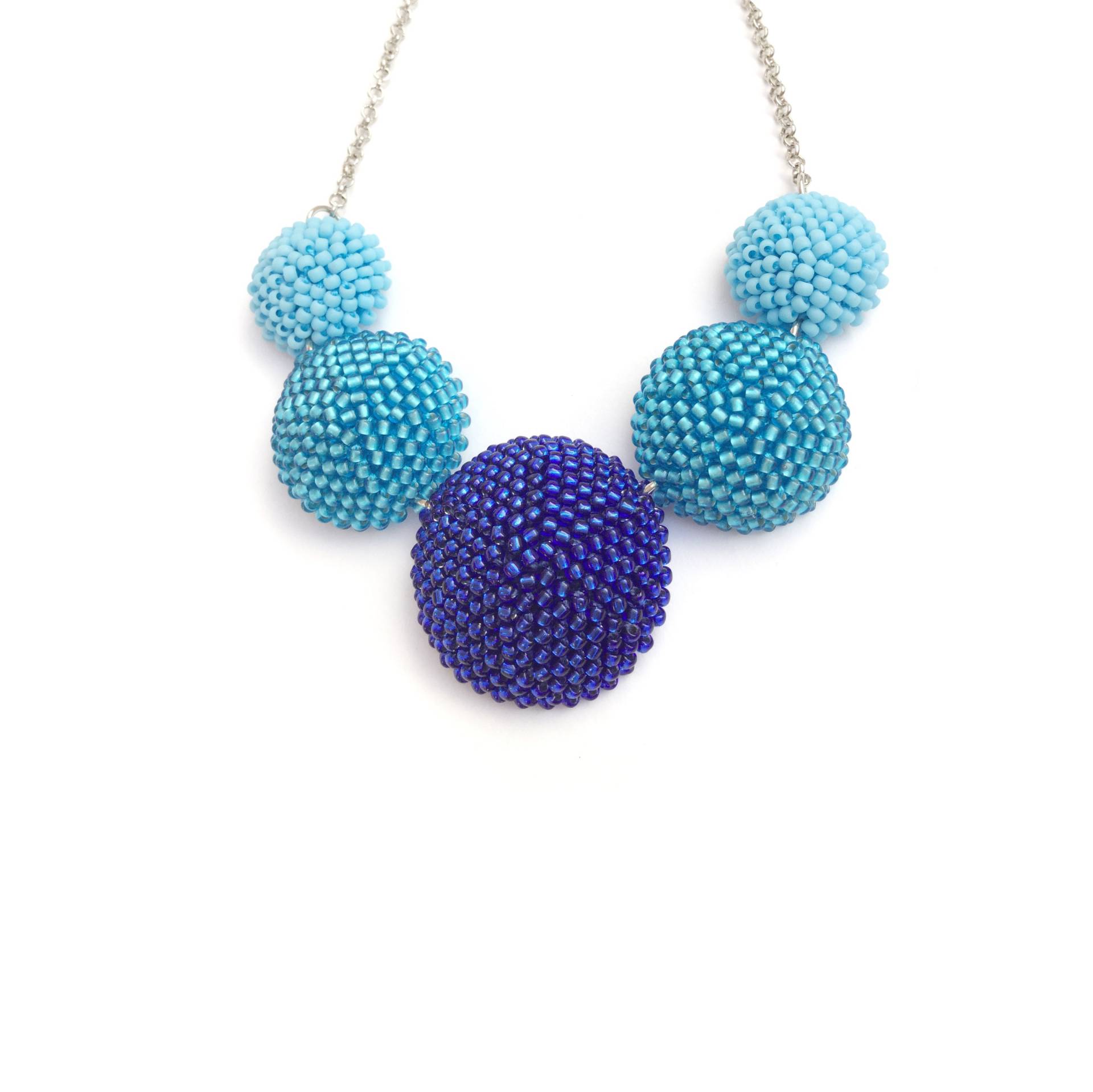 Häkelanhänger Halskette - Perlenkette Chabochon Anhänger Suite Perle Häkelkette Blau Häkelanhänger Halskette - Perlenkette Chabochon Anhänger Suite Perle Häkelkette Blau von FeCreazioni
