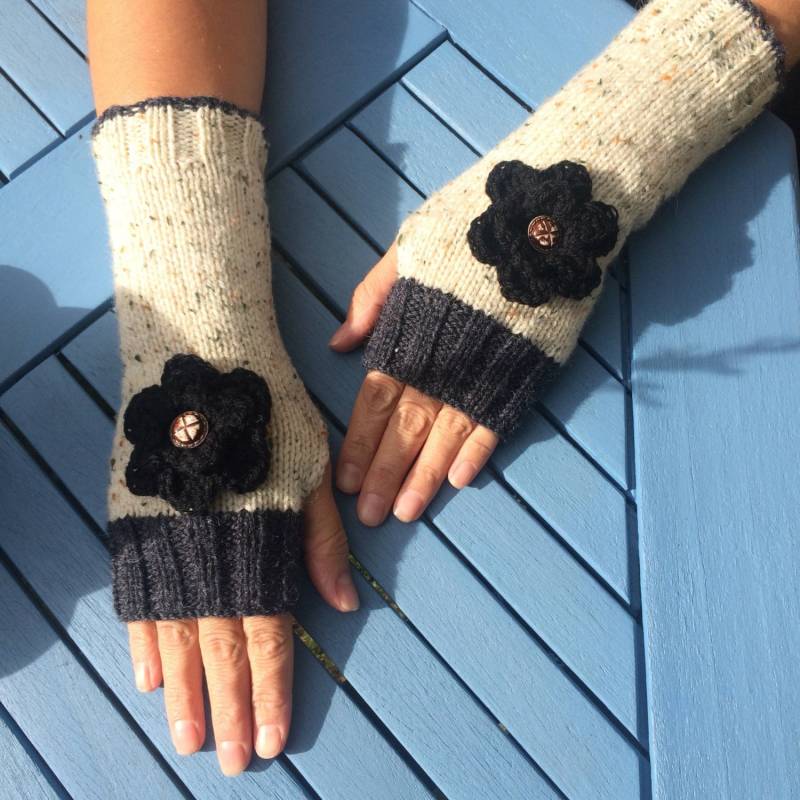 Handgestrickte Aran Armstulpen Damen Pulswärmer von FeaDesign