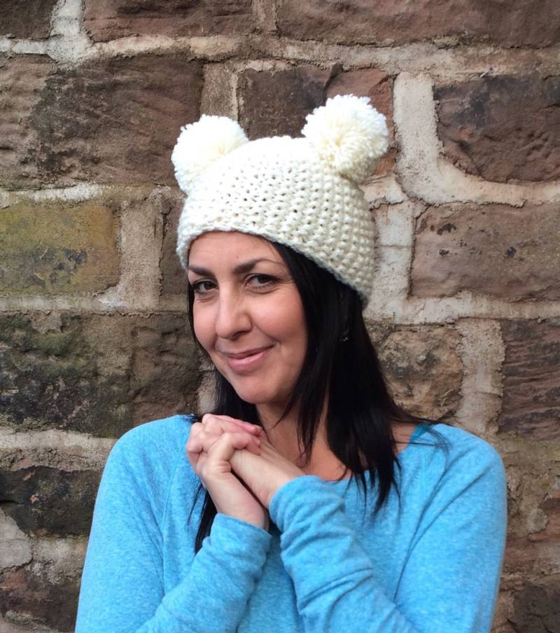 Handgemachte Grobstrick-Bommelmütze, Wintermütze von FeaDesign