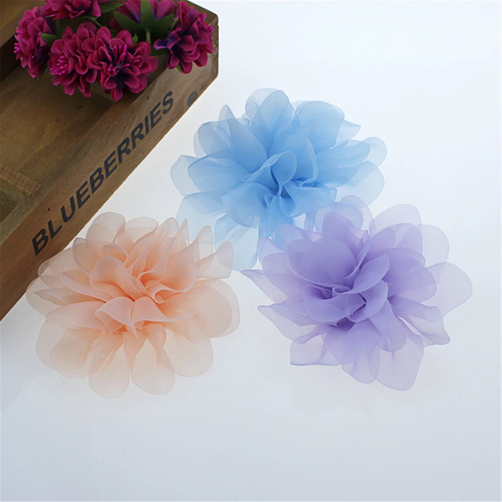 5 Stück 12cm 3D Blumen Chiffon Applikationen Aufnäher Handarbeit Spitze Motiv Mit Strass Nähen Auf Braut Hochzeit Abendkleid von FeatherCraft20