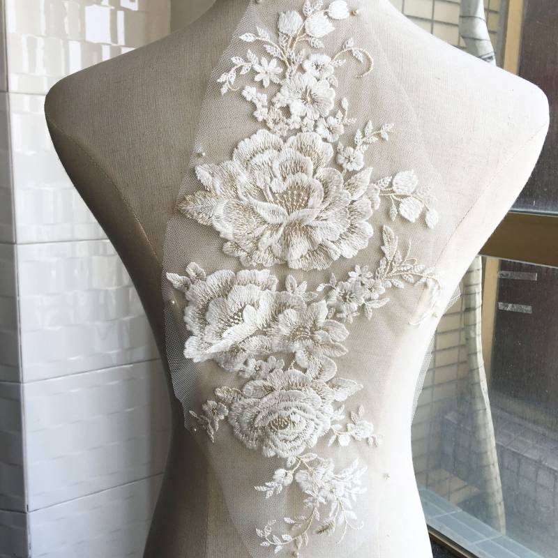 Baumwolle Perlen Pfingstrose Blumen Stickerei Spitze Applikation Motiv Materialien Blume Patch Aufnäher Auf Braut Hochzeit Kleid Rock 1 Stück Baumwolle Perlen Pfingstrose Blumen Stickerei Spitze Applikation Motiv Materialien Blume Patch Aufnäher Auf Braut Hochzeit Kleid Rock 1 Stück von FeatherCraft20