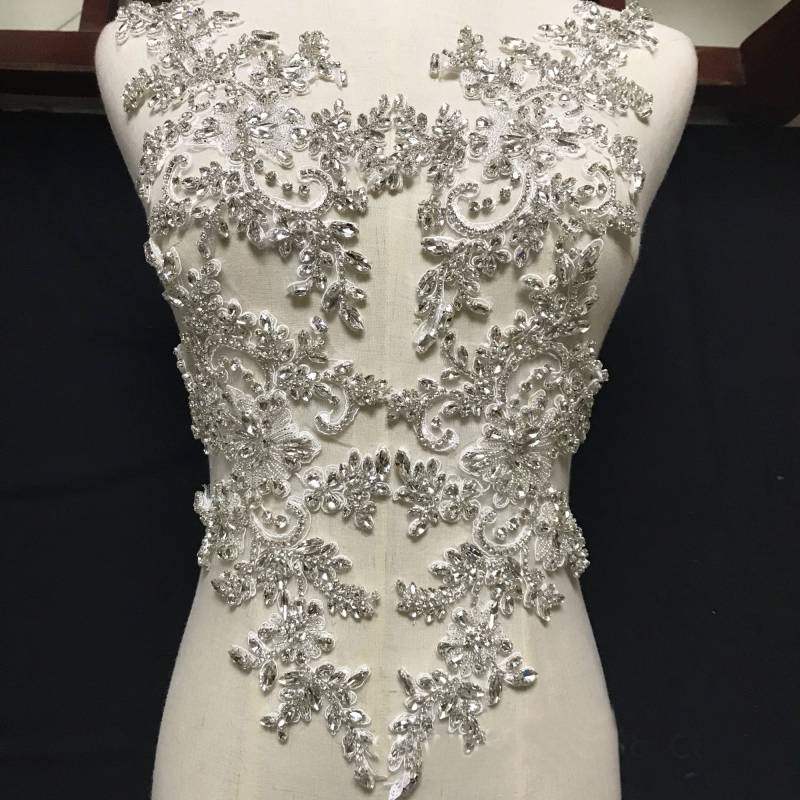 Funkelnde Silber Mieder Strass Applikation Schwere Perlen Motiv Diamante Spitze Patch Nähen Auf Braut Hochzeit Ballkleid Kleid von FeatherCraft20