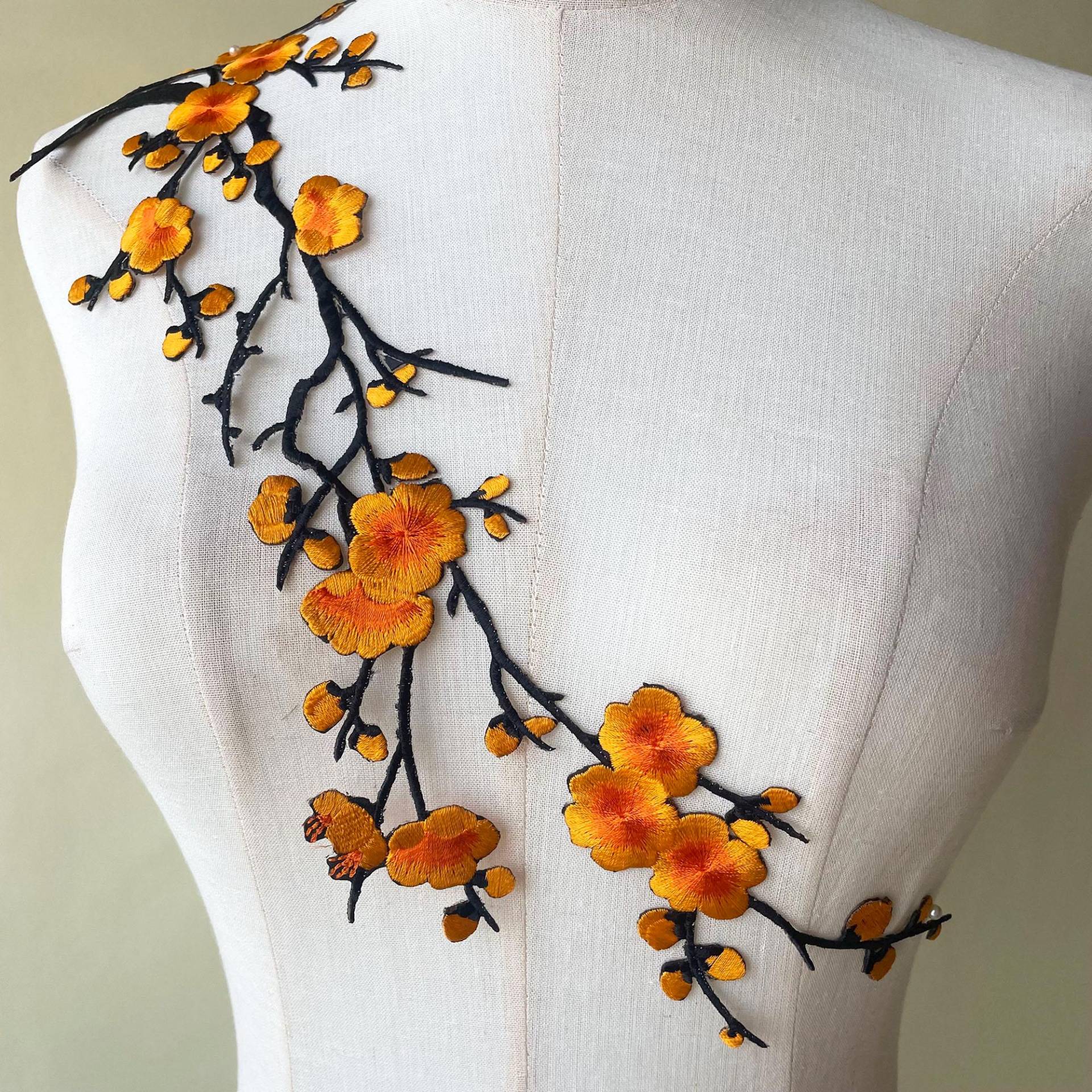 Pflaume Stickerei Spitze Applikation Blumen Applikationen Motiv Bügelbild Hochzeit Braut Abendkleid Kleid Hut 1 Stück von FeatherCraft20