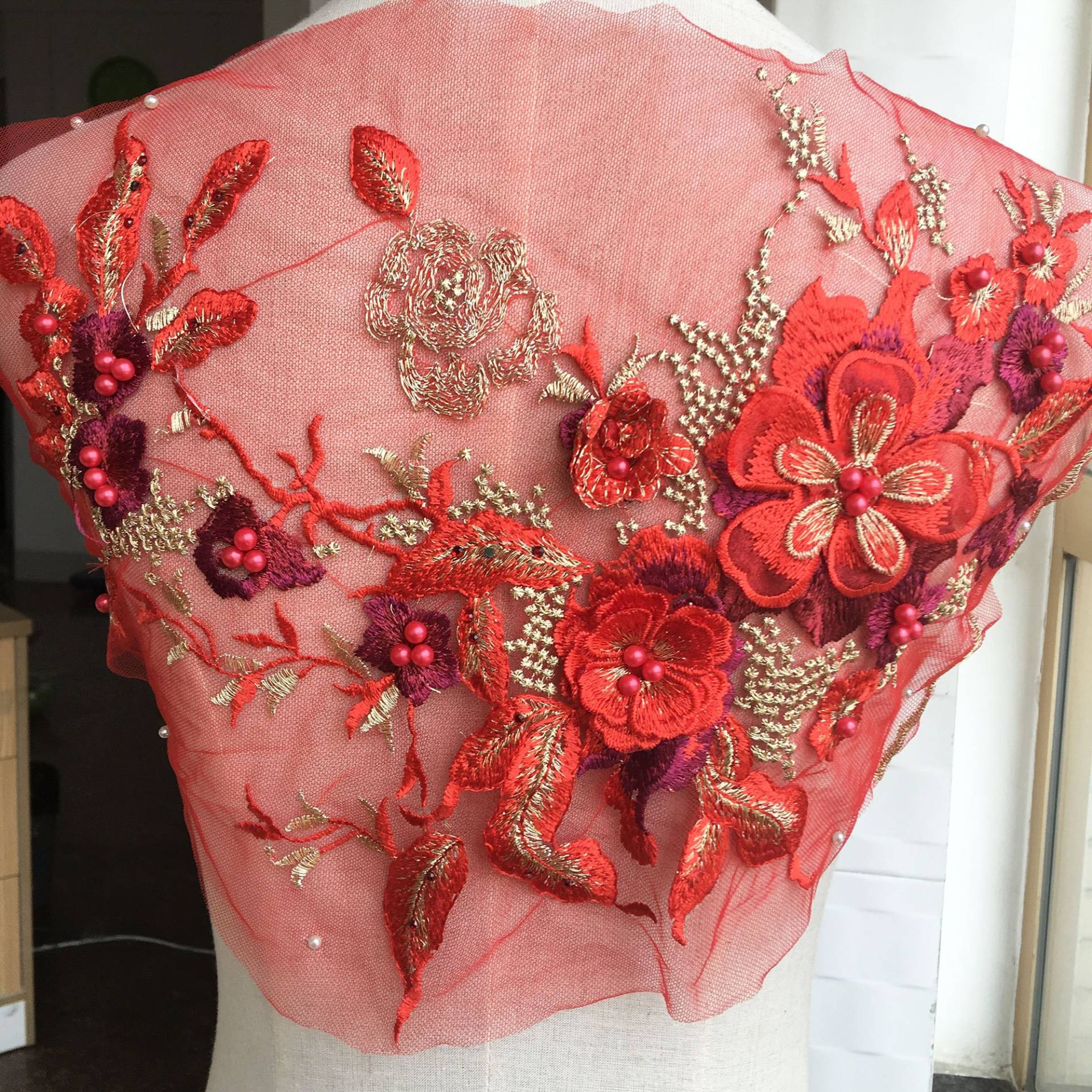 Stickerei Spitze Applikation Motiv 3D Blumen Perlen Patches Materialien Applikationen Nähen Auf Hochzeit Abendkleid Kleid Rock Handwerk 1 Stück Stickerei Spitze Applikation Motiv 3D Blumen Perlen Patches Materialien Applikationen Nähen Auf Hochzeit Abendkleid Kleid Rock Handwerk 1 Stück von FeatherCraft20