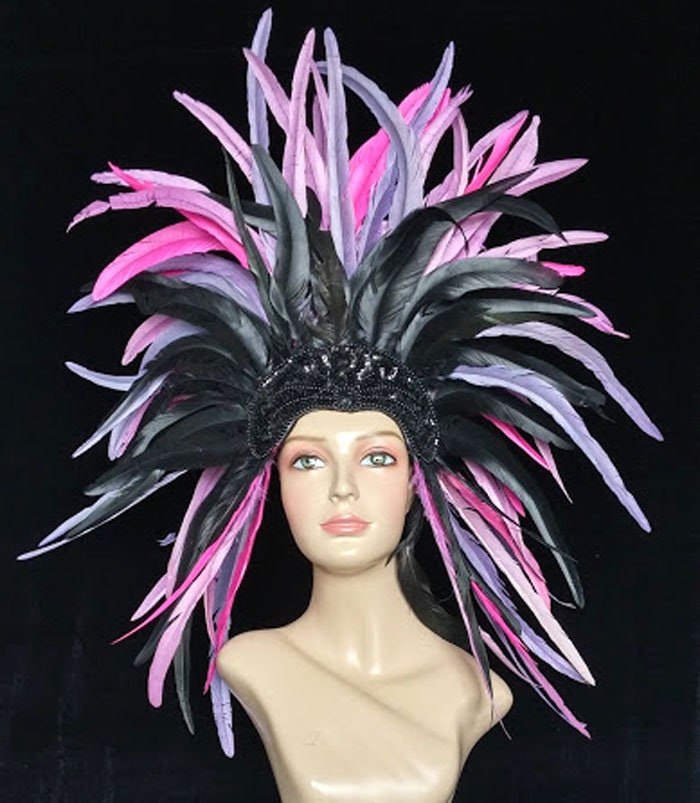 Prime Cocktail Feder Karneval Kopfschmuck Showgirl Hut Kostüm "Cher Style" in Sparsamer Version von FeatherHappy