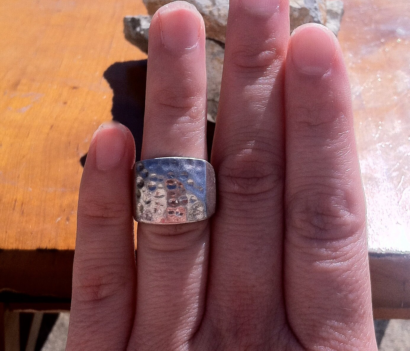 70S Handgehämmerter Sterling Silber Ring - Size 5 70S Handgehämmerter Sterling Silber Ring - Size 5 von FeathercatEmporium