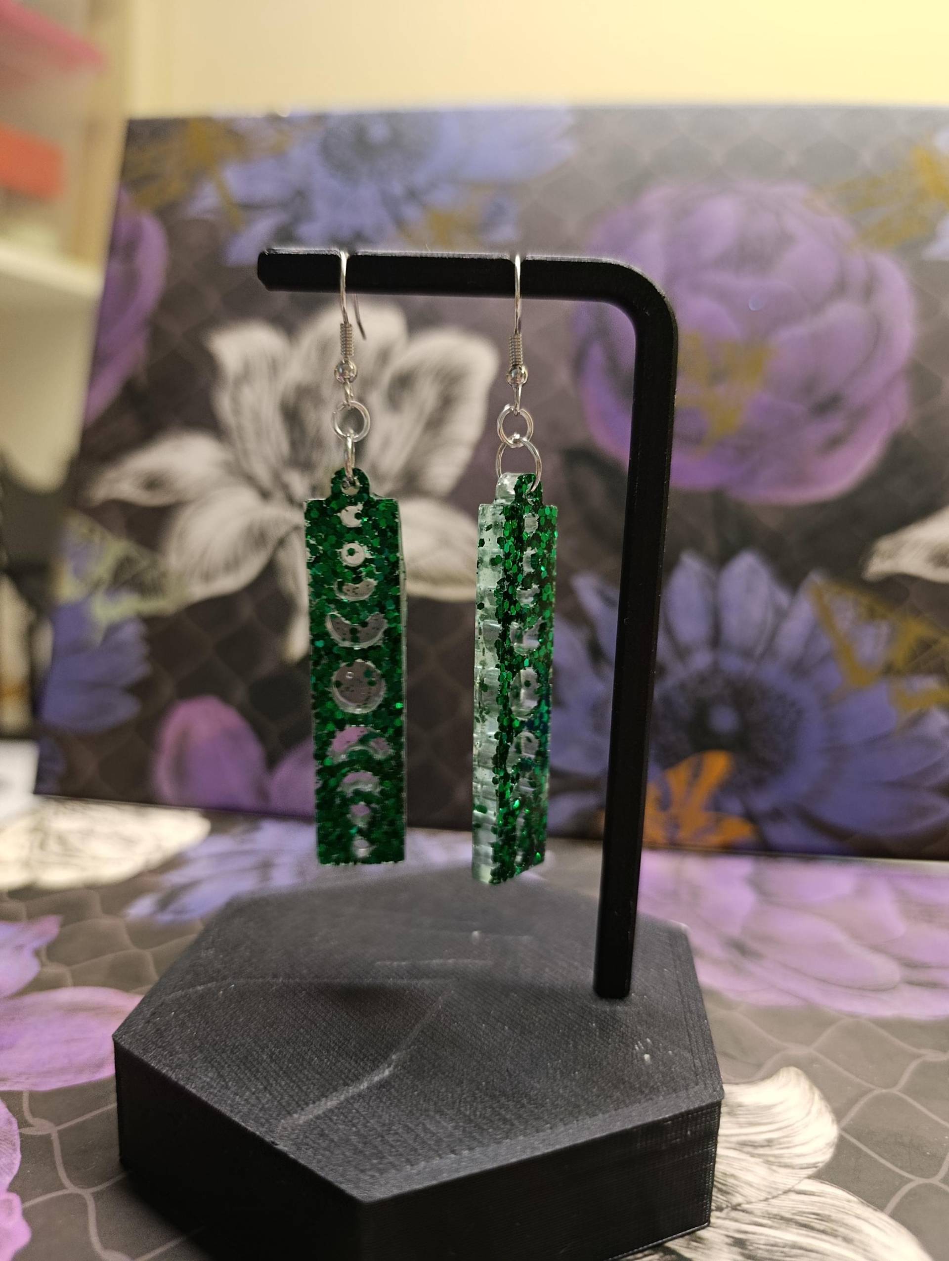 Mondphasen Ohrringe Grün Mondphasen Ohrringe Grün von FeatherlightCharms