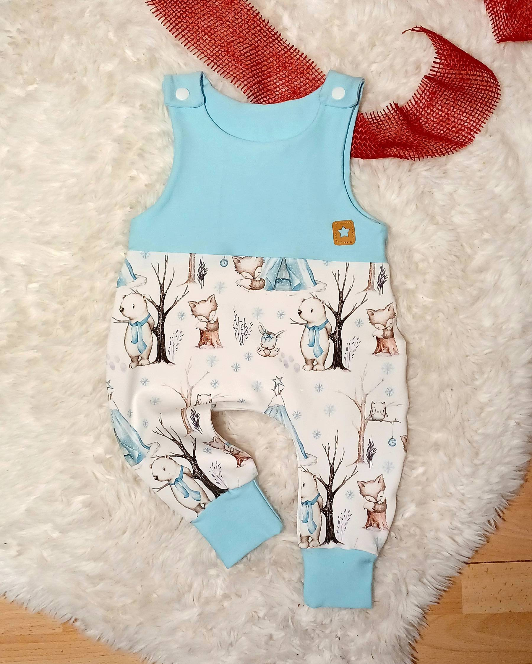 strampler Baby Junge/Mädchen Weihnachten Winterlandschaft Eisbär Fuchs Hase Gr. 62 von Fedellinchen