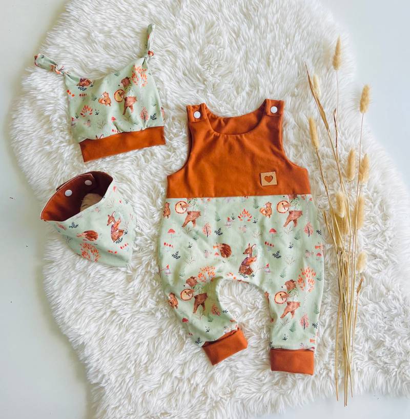 strampler Baby Junge/Mädchenwaldtiere Musikinstrumente Herbst Bär Hase Reh Igel von Fedellinchen