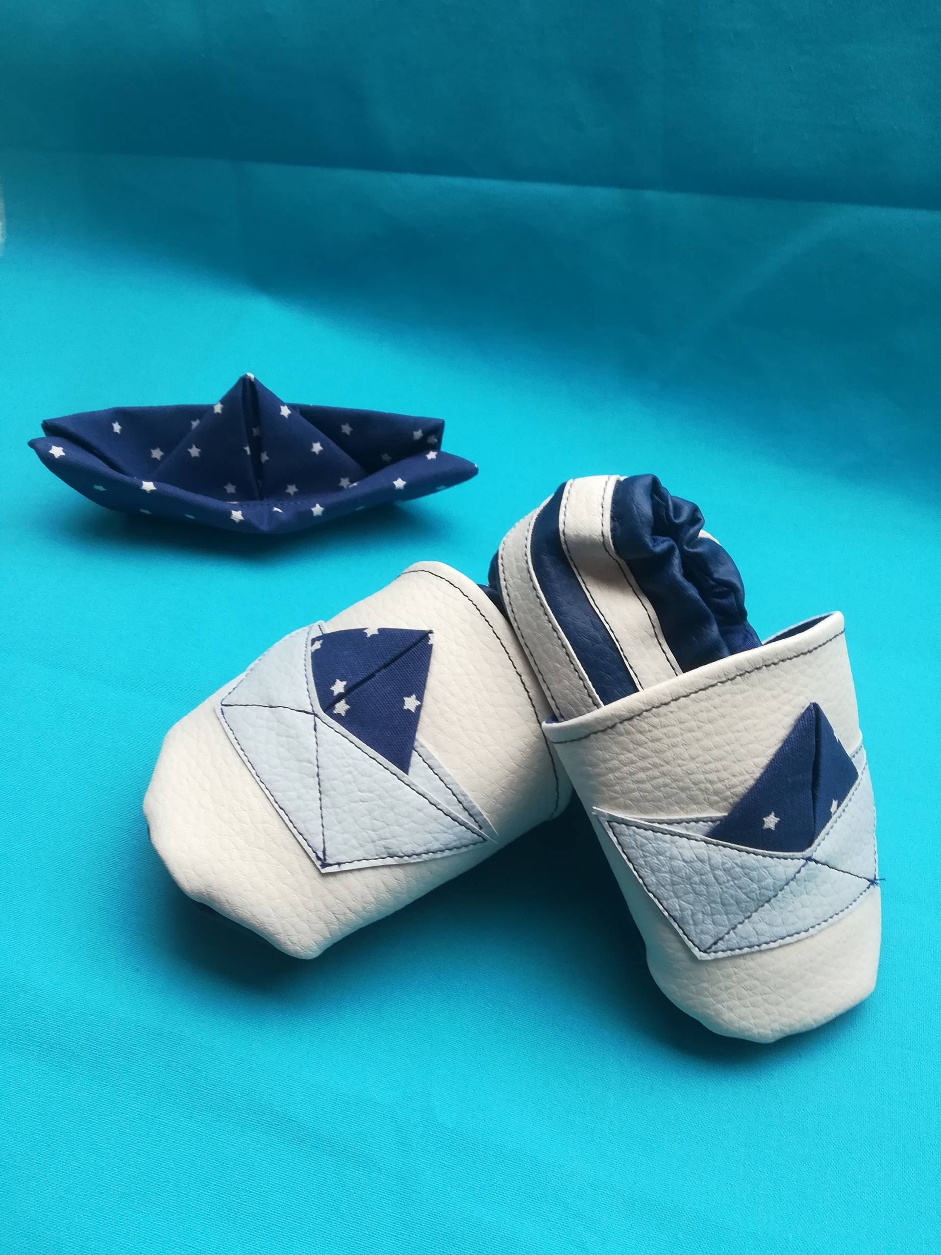 Weiche Leder Hausschuhe "Boat Origami" Weiche Leder Hausschuhe "Boat Origami" von Feealamain