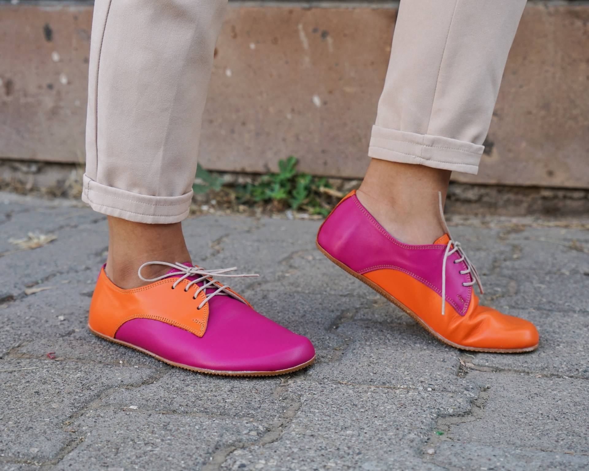 Handgefertigte Leder Oxford Schuhe Bunte Barfuß-Sneaker Für Damen Handgefertigte Leder Oxford Schuhe Bunte Barfuß-Sneaker Für Damen von FeelBarefoot