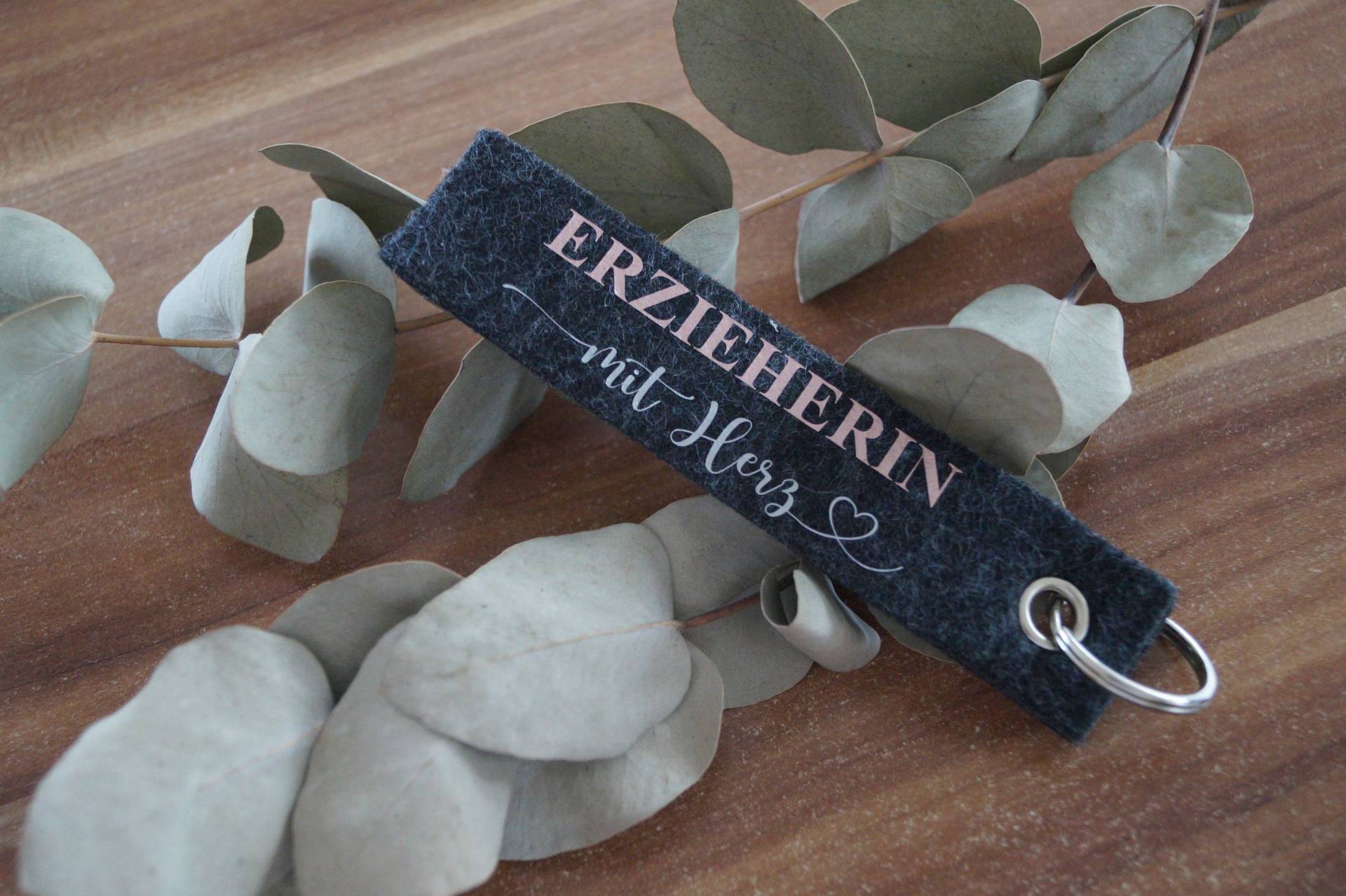 Schlüsselanhänger Personalisiert Aus Filz, Abschiedsgeschenk, Abschiedsgeschenk Erzieherin Geschenk, Geschenk Erzieherin, Individualisierbar Schlüsselanhänger Personalisiert Aus Filz, Abschiedsgeschenk, Abschiedsgeschenk Erzieherin Geschenk, Geschenk Erzieherin, Individualisierbar von FeelinchenDesign