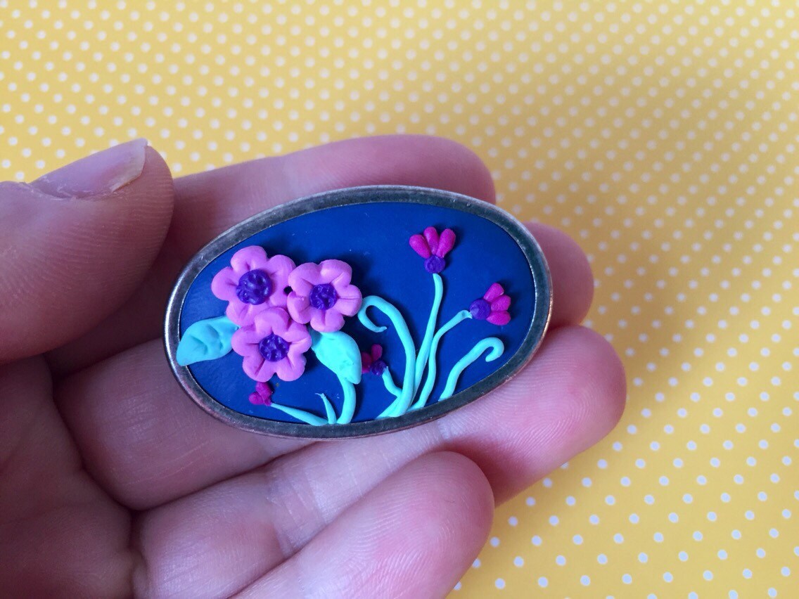 Handgemachte Polymer Clay Blumen Brosche Rosa Blumenschmuck von FeelmoreloveBoutique