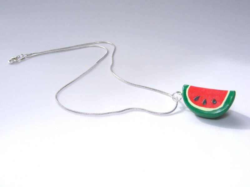 Wassermelone Anhänger Handgemachte Silberkette Mit Anhänger Aus Polymer Clay Wassermelone Anhänger Handgemachte Silberkette Mit Anhänger Aus Polymer Clay von FeelmoreloveBoutique