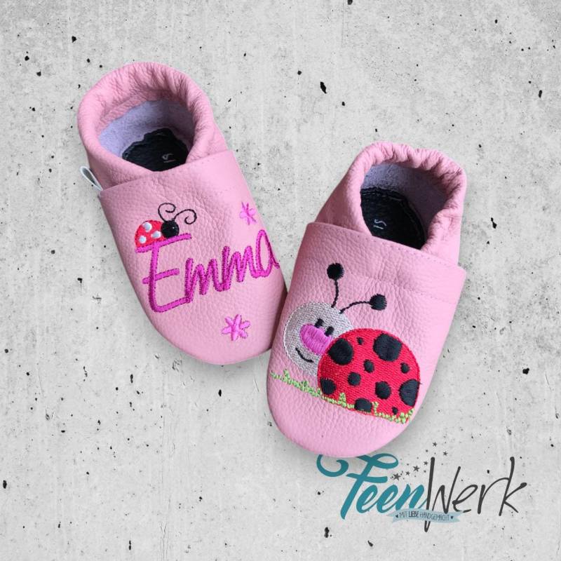 Ab 29, 00 Euro Lederpuschen "Marienkäfer" Div. Farben/-Größen Inkl. Name Ab 29, 00 Euro Lederpuschen "Marienkäfer" Div. Farben/-Größen Inkl. Name von FeenWerkDesign