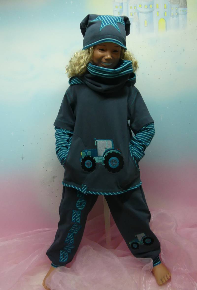 Kapuzenpulli Gr. 86-140 Traktor Buldog Sterne Kapuzen Pullover Pulli Hoodie Grau Türkis Jungen Mädchen Unikat Handmade Feenkleiddesign von FeenkleidDesign2020