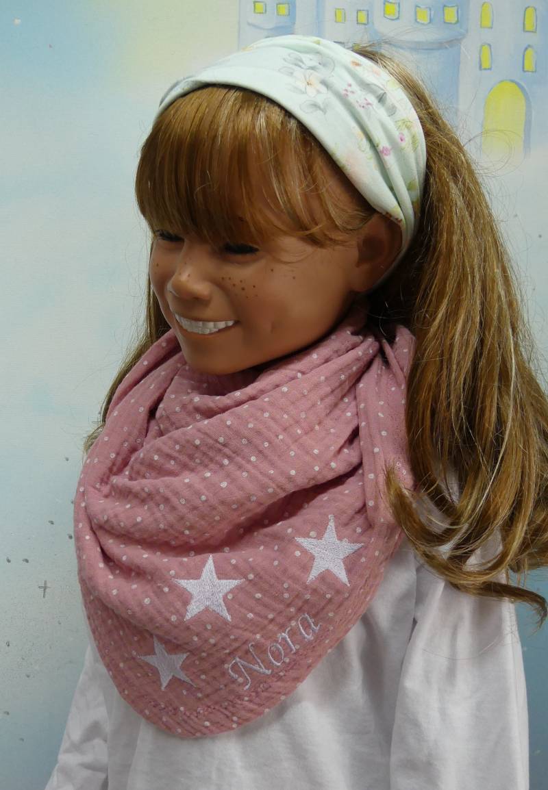 Halstuch 65x65cm Rosa Püntchen Sterne Name Musselin Tuch Dreieckstuch Kind Baby Spucktuch Kuscheltuch 100% Baumwolle Ökotex von FeenkleidDesign2020