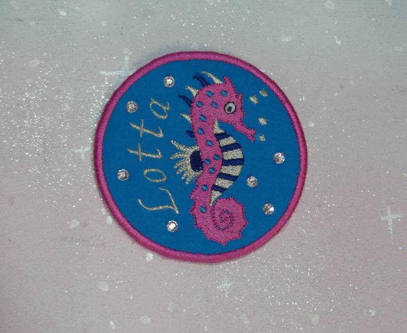 Klettie Patch 11 cm Seepferdchen Meerjungfrau Schulkind Für Magnet Schulranzen Türkisblau Pink Applikation Einschulung Feenkleiddesign von FeenkleidDesign2020