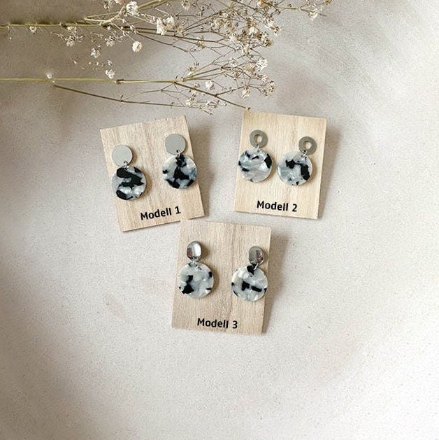 Leoparden Circle Ohrringe "Smilla" in Schwarz Grau Resin Harz von Feenmanufaktur