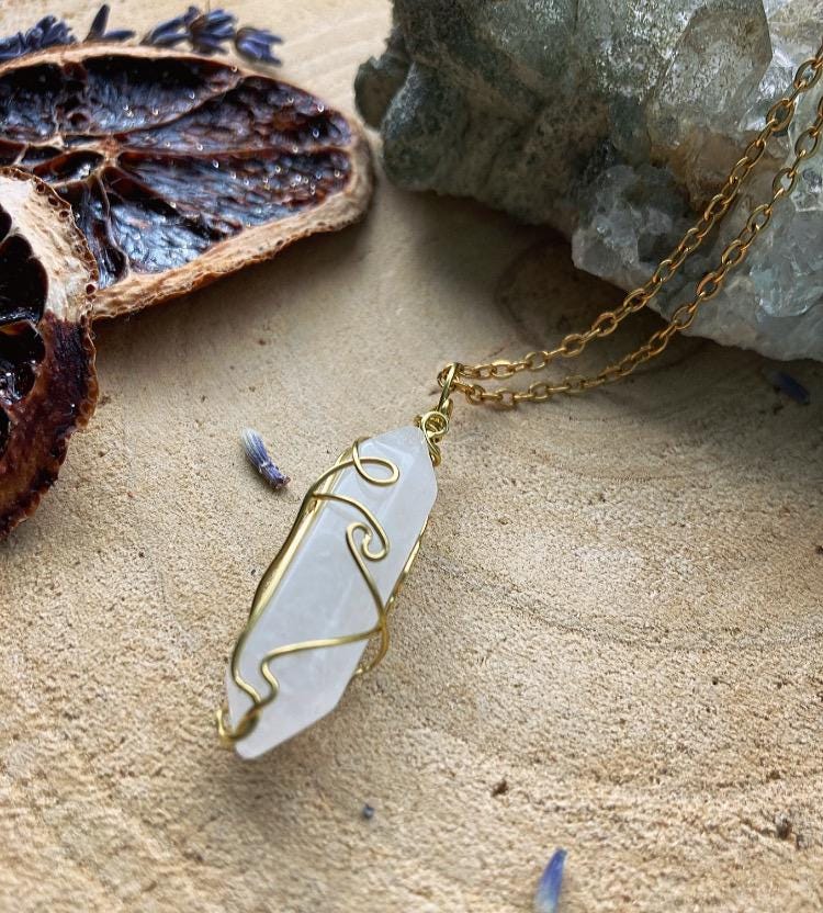 Bergkristall Quarz Spitze, Gold, Heilstein, Edelstein, Handgefertigtes Unikat, Handmade , Fairycore, Crystal von FeenstaubArt