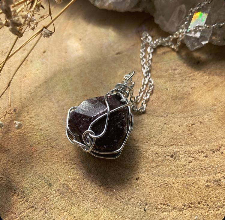 Granat Dunkelrot, Rot, Facettiert, Kette Amulett, Beidseitig Tragbar, Silber, Kette, Heilsteinschmuck, Heilsteine, Edelsteine, Crystal von FeenstaubArt