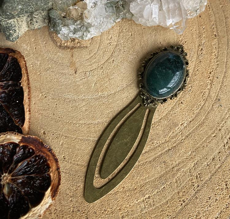 Moosachat Messing Lesezeichen, Altgold, Filigran, Handmade Unikat, Einzelstück, Achat, Elegant, Natur, Heilstein, Kristall, Fantasy von FeenstaubArt