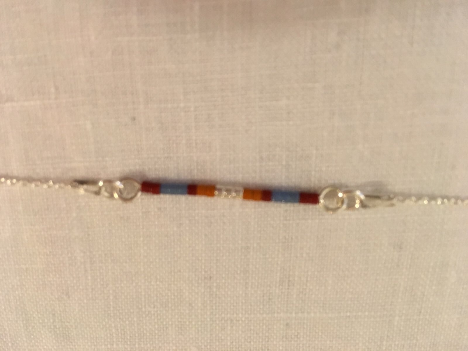 Armband Silber Feine Kette Mit Glasperlen Miyuki Caramel, Braun, Blau Und Gedumpten Geld Armband Silber Feine Kette Mit Glasperlen Miyuki Caramel, Braun, Blau Und Gedumpten Geld von FeesPaillettes