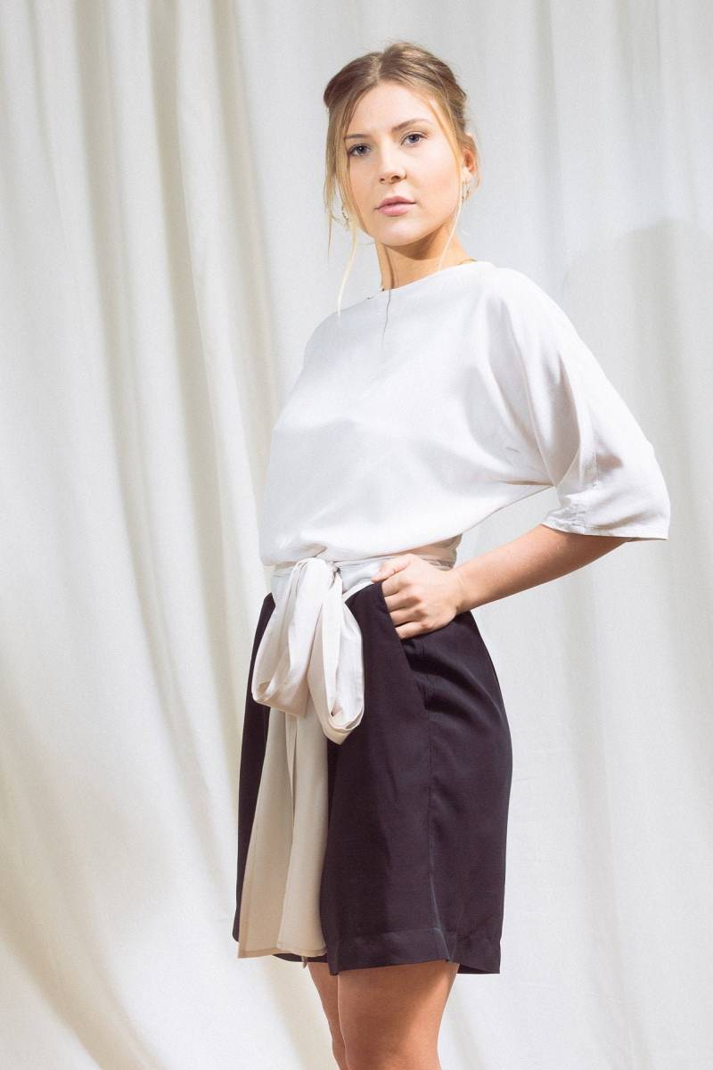 Alva - Wickelbluse Creme/Viskose von FeinesKleinesBerlin