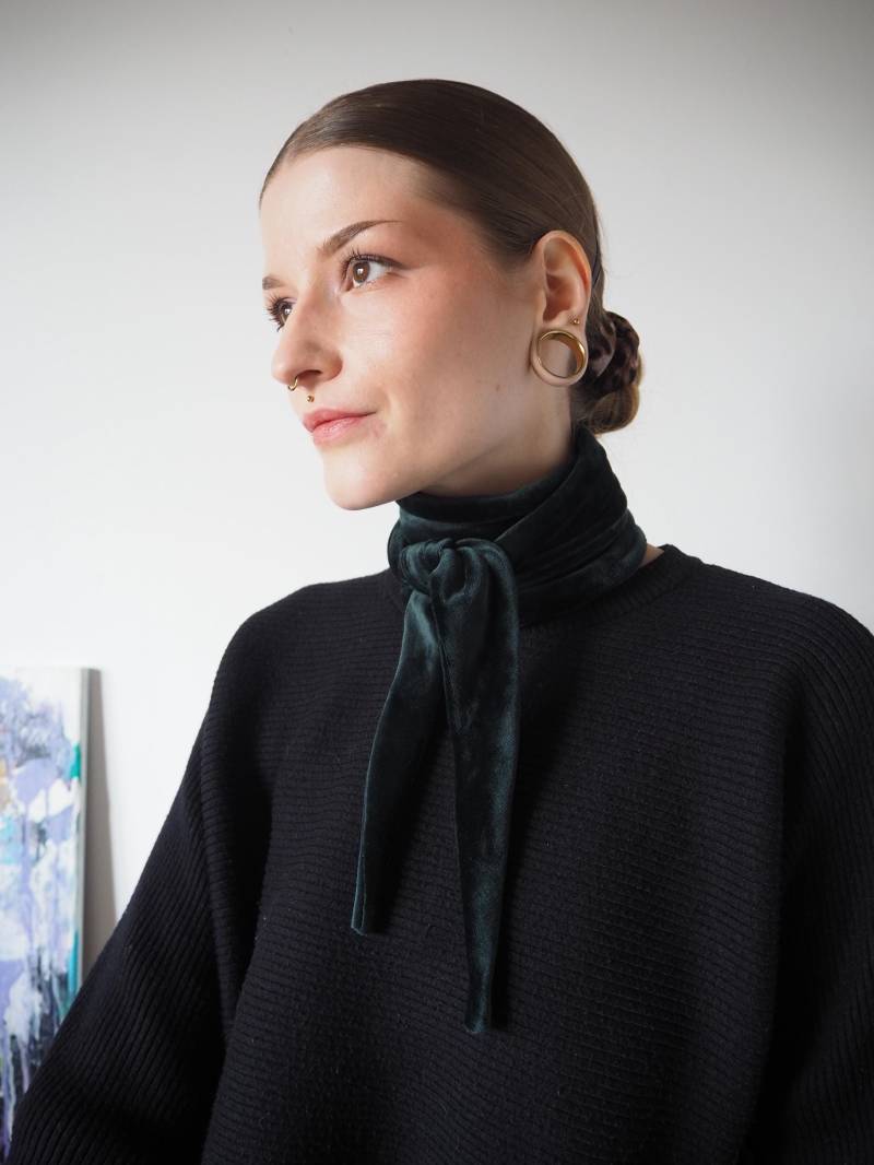 Sophie Scarf Samt - Dunkelgrün/Mini Schal, Kleiner Schal Aus Samt von FeinesKleinesBerlin
