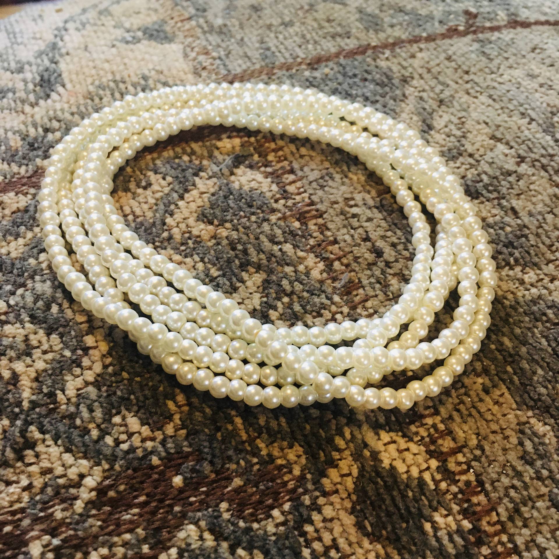 Extra Lange Elfenbeinfarbene Sautoir-Halskette Mit Feinen Perlmuttartigen Glasperlen, 120 cm, Das Must-Have Aller Zeiten, Vintage Und Retro Extra Lange Elfenbeinfarbene Sautoir-Halskette Mit Feinen Perlmuttartigen Glasperlen, 120 cm, Das Must-Have Aller Zeiten, Vintage Und Retro von FeliciteFantasque