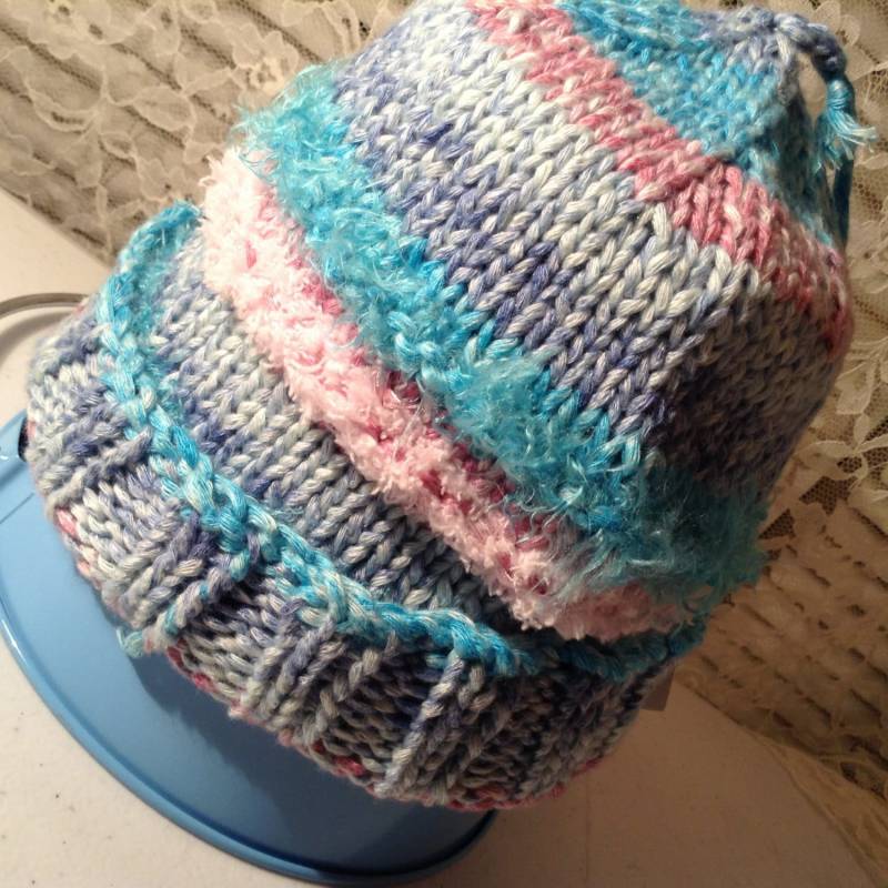 Boardwalk, Strickbeanie, Baumwollmischung, Blau Pink Lila Türkis, 19 Zoll von FelicityRoseBlessing