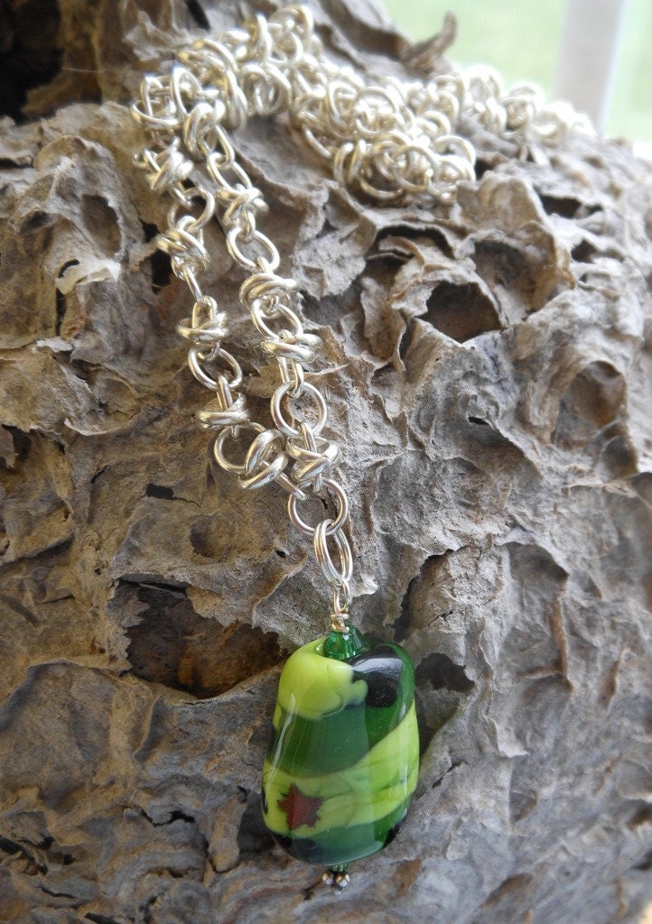 Handgemachte Grüne Glasperle Und Sterling Silber Kette Halskette Handgemachte Grüne Glasperle Und Sterling Silber Kette Halskette von Felicitygrace55