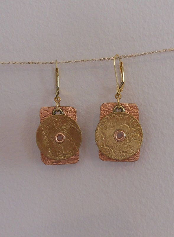 Kupfer Und Nugold Strukturierte Genietet Ohrringe Kupfer Und Nugold Strukturierte Genietet Ohrringe von Felicitygrace55