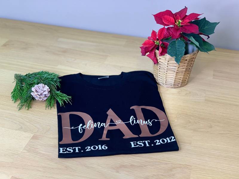 Dad Shirt/Personalisiertes Vater T-Shirt Geschenk Papa Vatertag Familien Schwarz Xs-5Xl von FelinusDruck