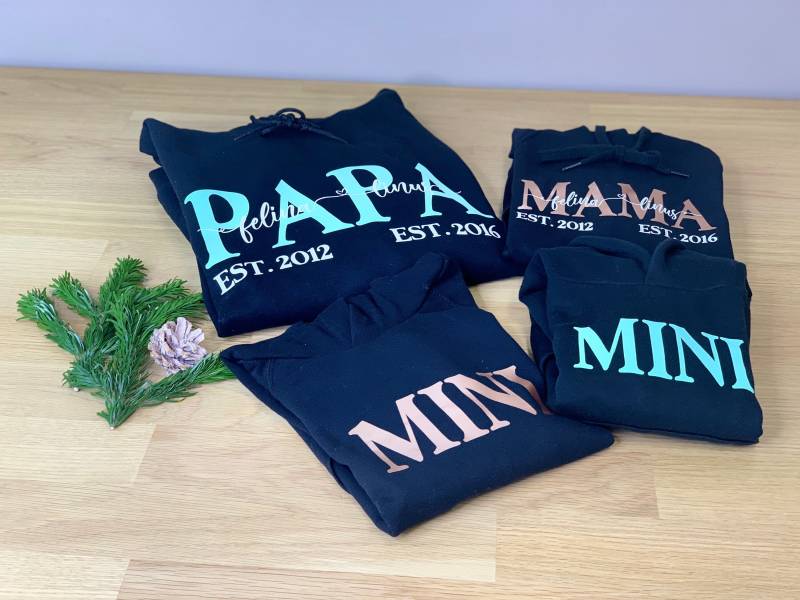Mama + Papa 2x Mini 4Erhoody Set/Personalisierte Mama & Papa Hoodys Geschenk Vater/ Dad Mom Kapuze Pullover Familie Schwarz von FelinusDruck