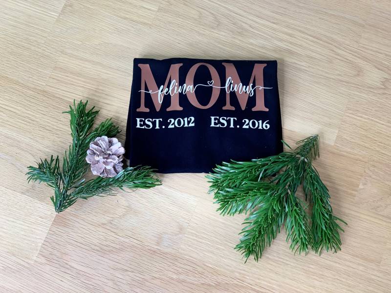 Mom Shirt/Personalisiertes Mutter T-Shirt Geschenk Mama Muttertag Familien Schwarz Xs-5Xl von FelinusDruck