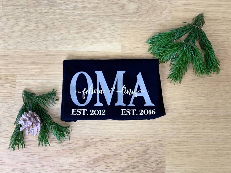 Oma Shirt/Personalisiertes Oma T-Shirt Geschenk Grandma Mom Mama Mutter Muttertag Familien Schwarz Xs-5Xl von FelinusDruck