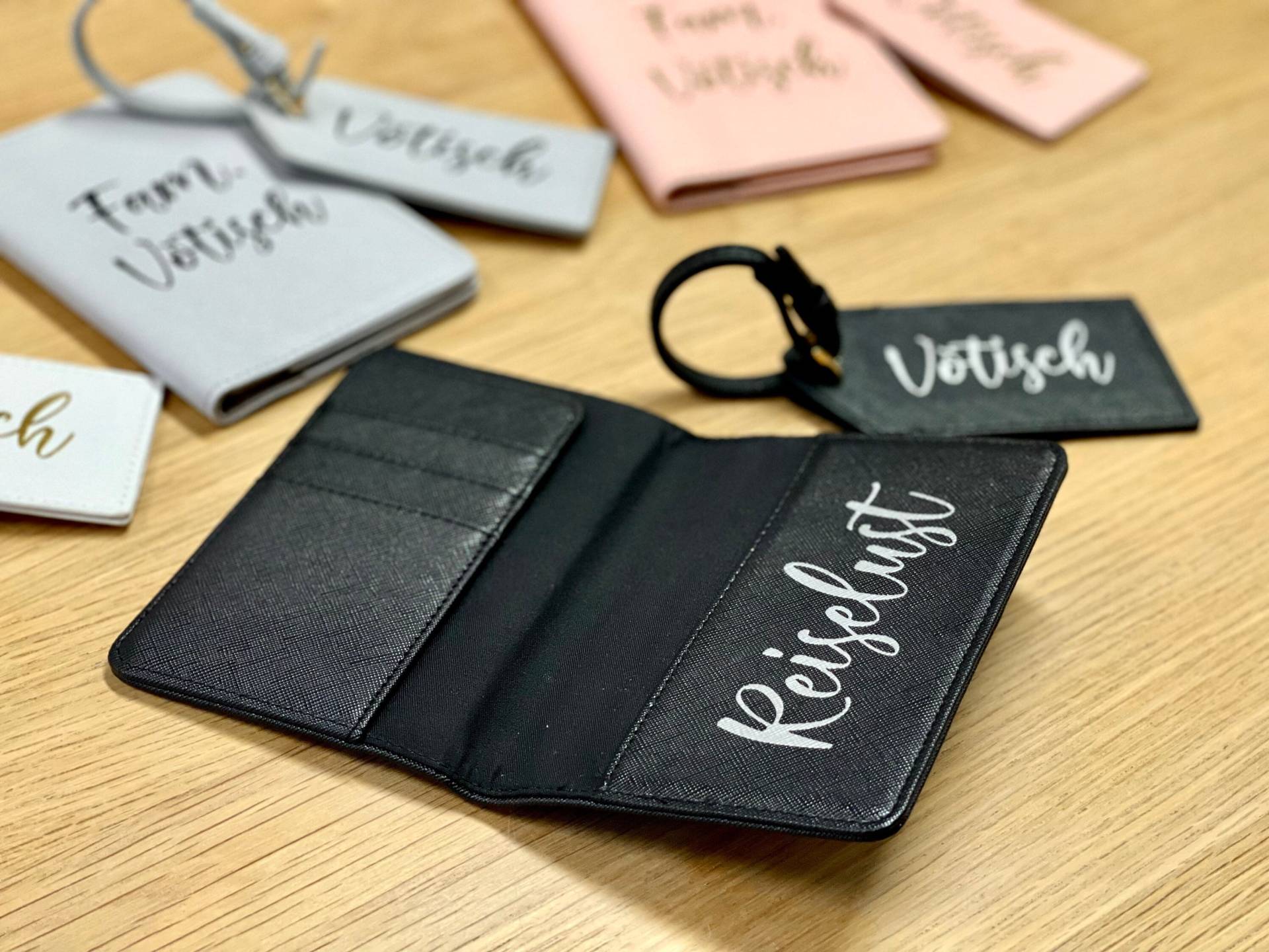 Travel-Set/Reisepasshülle + Kofferanhänger & Name Personalisiert Reise Dokumente Urlaub Bordkarten Etui Gepäckanhänger von FelinusDruck