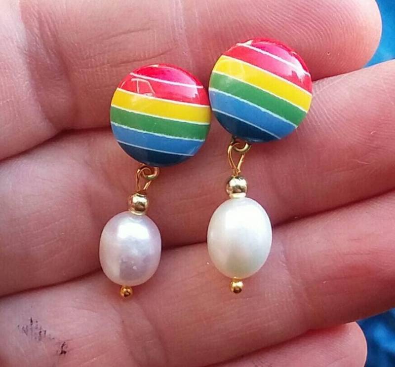 Regenbogen Pride Ohrringe Mit Perlen von FelisLapis