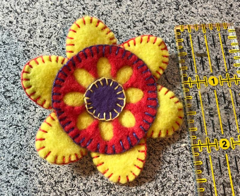 Wollfilz Blume Pin Wollfilz Blume Pin von FeltFriendsies
