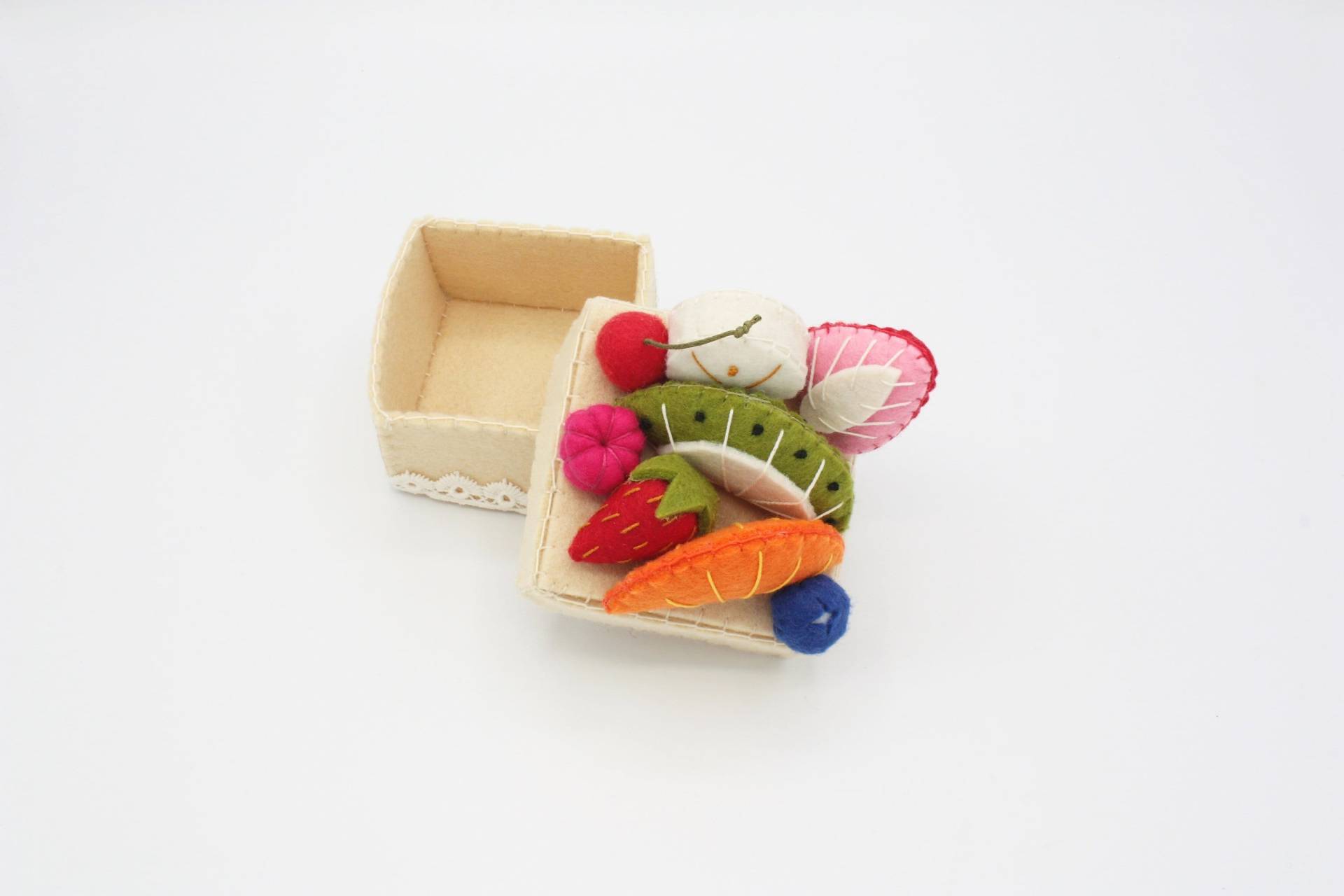 Mini Scatolina Quadrata Con Frutti Finti Sul Coperchio, Portagioie Mini Scatolina Quadrata Con Frutti Finti Sul Coperchio, Portagioie von FeltGoodiesShop