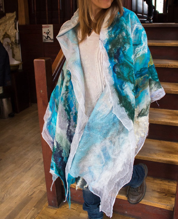 Große Türkise Wolle Schal, Boho Gefilzt Nuno Filzen Seidenschal, Ukraine Shop von FeltUA